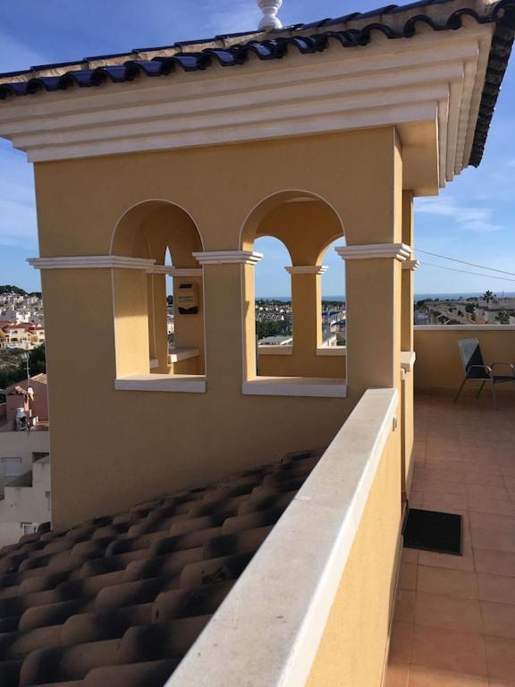 Top Floor Spacious Apartment With Roof Terrace Аликанте Экстерьер фото
